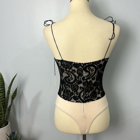 Super Down Stasia Lace Bodysuit NWT Size Medium - Picture 8 of 15